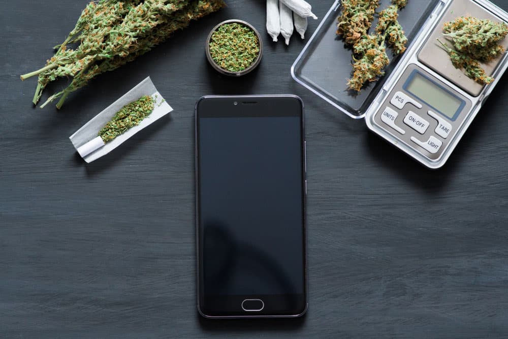 Top 5 Reasons is Better to Buy cannabis Online | Cannalyft Canada