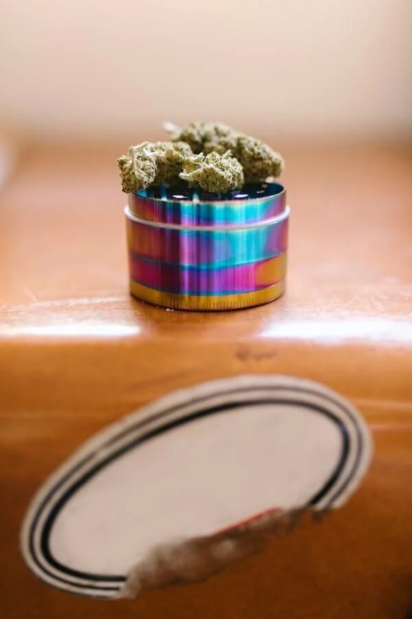 Buy cannabis Online Yukon | Cannalyft Canada | Cannalyft Canada