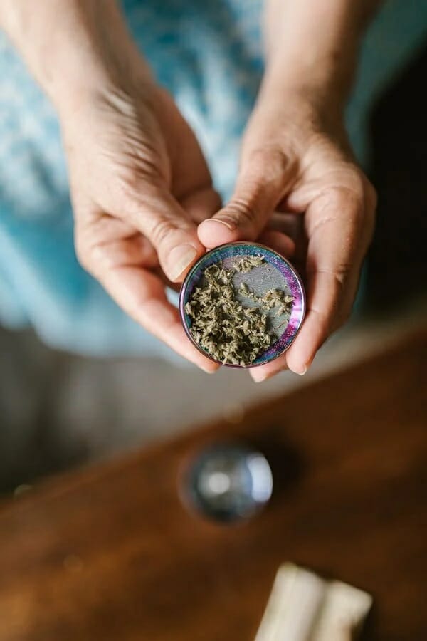 Buy cannabis Online Nunavut | Cannalyft Canada | Cannalyft Canada