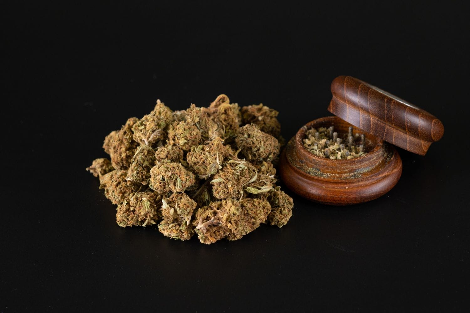 Buy craft cannabis online | Cannalyft Canada